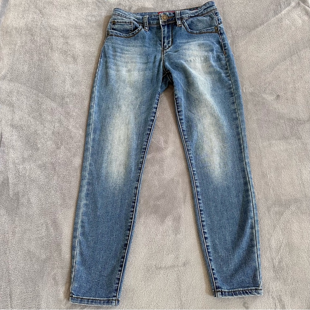 Guess Mid-Wash Curvy Mid Rise Skinny Ankle Length Women’s Jeans